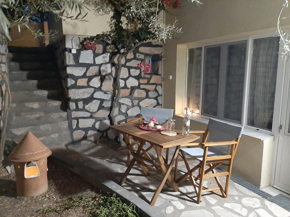 Quiet, Colourful Home In Cyclades Adiata Exterior photo