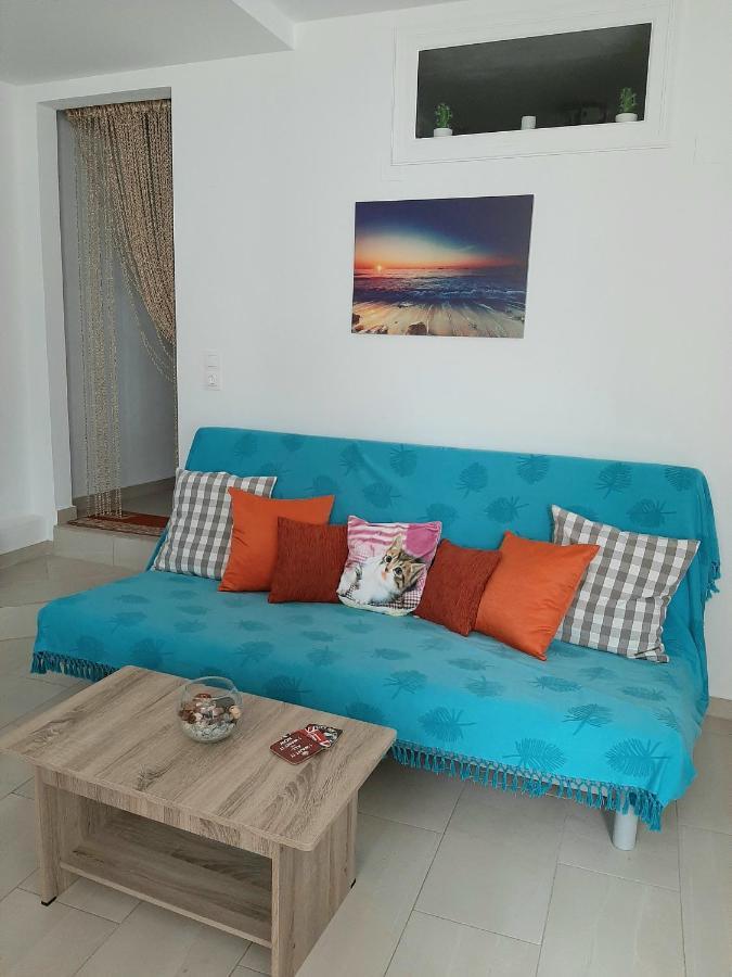Quiet, Colourful Home In Cyclades Adiata Exterior photo